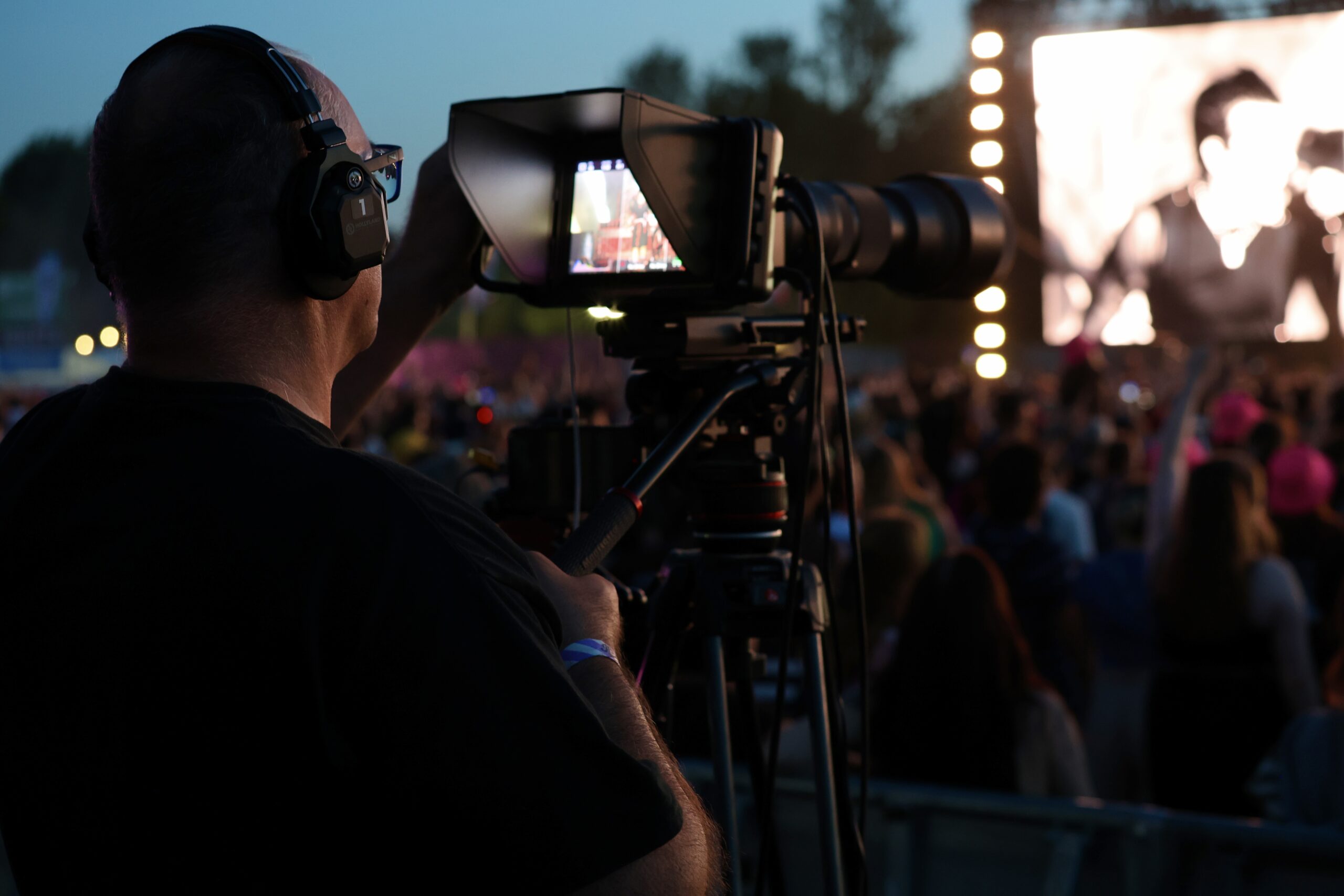 The Bludfest main stage at Milton Keynes National Bowl with IMAG screens carrying the live cut