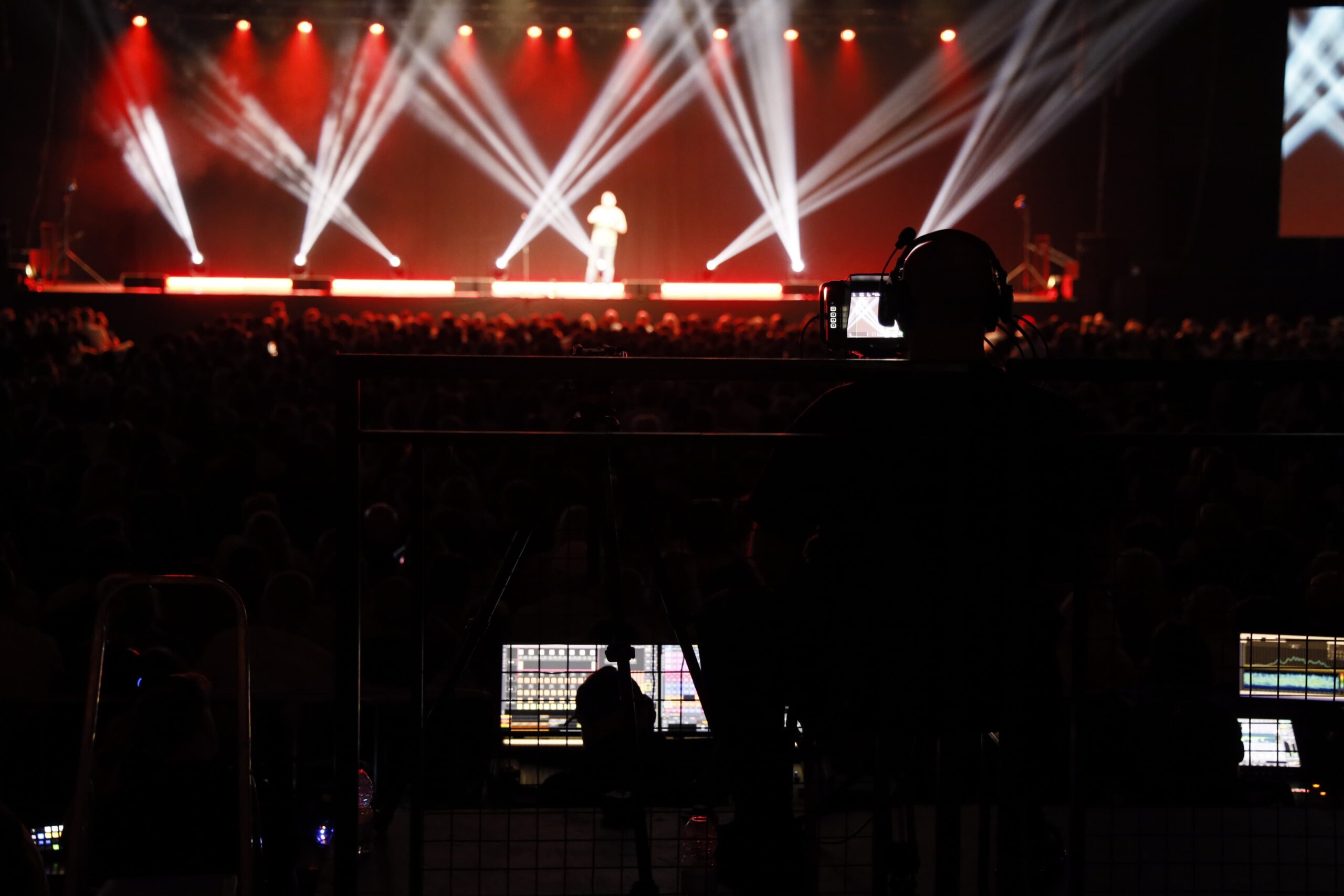 Touring production filmed by dwmedia