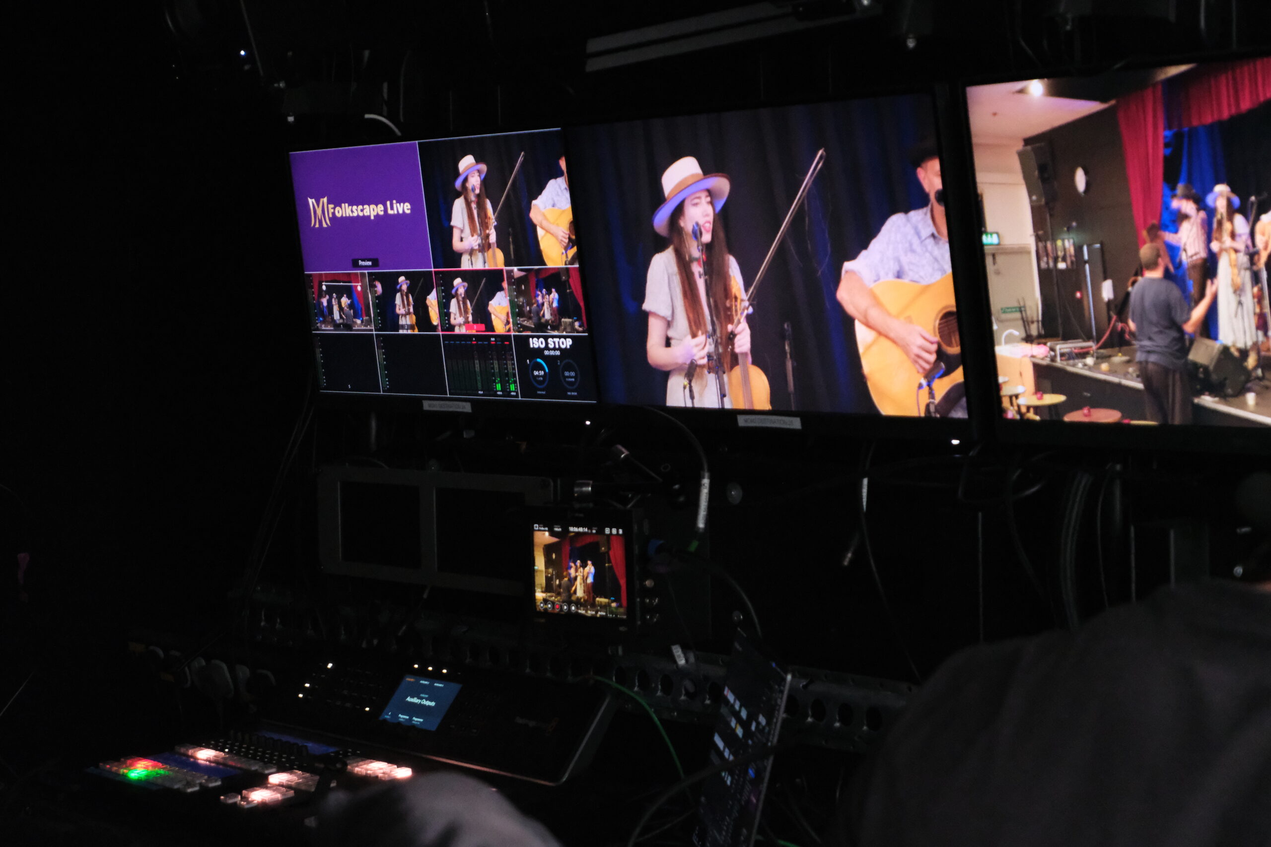 Multi-camera coverage of a conference by dwmedia